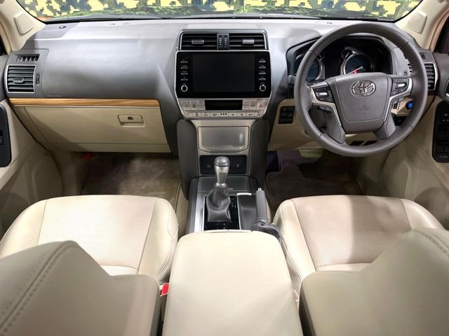 TOYOTA LANDCRUISER PRADO 2023 Image 31