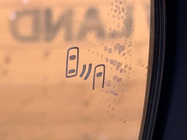 TOYOTA LANDCRUISER PRADO 2023 Image 31