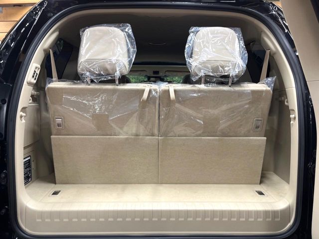 TOYOTA LANDCRUISER PRADO 2023 Image 31