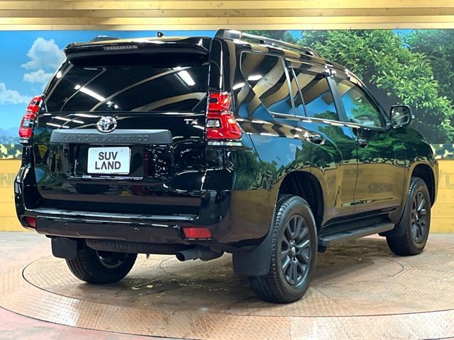 TOYOTA LANDCRUISER PRADO 2023 Image 31