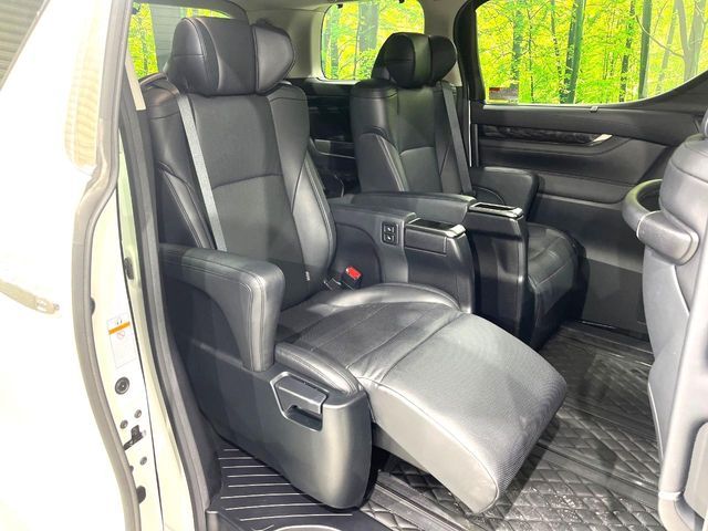 TOYOTA ALPHARD 2018 Image 31
