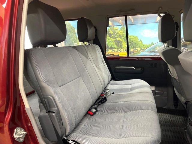 TOYOTA LANDCRUISER VAN 2015 Image 31