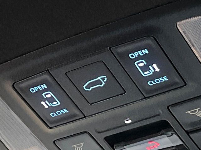 TOYOTA VOXY 2022 Image 31