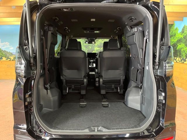 TOYOTA VOXY 2022 Image 31