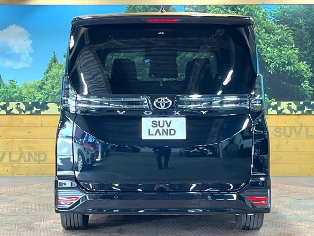 TOYOTA VOXY 2022 Image 31