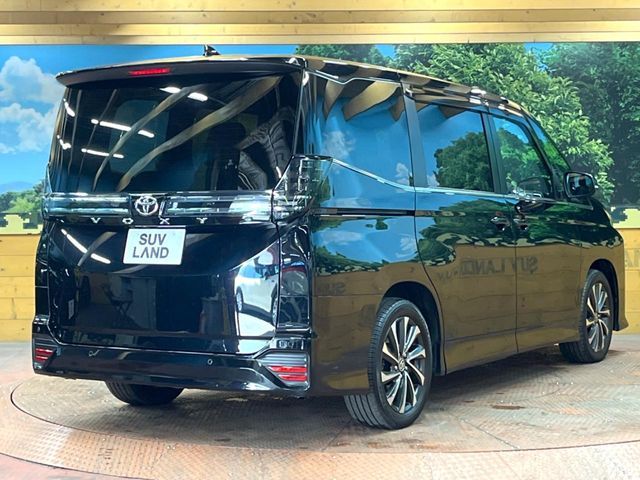 TOYOTA VOXY 2022 Image 31