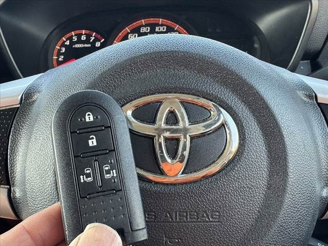 TOYOTA TANK 2017 Image 31