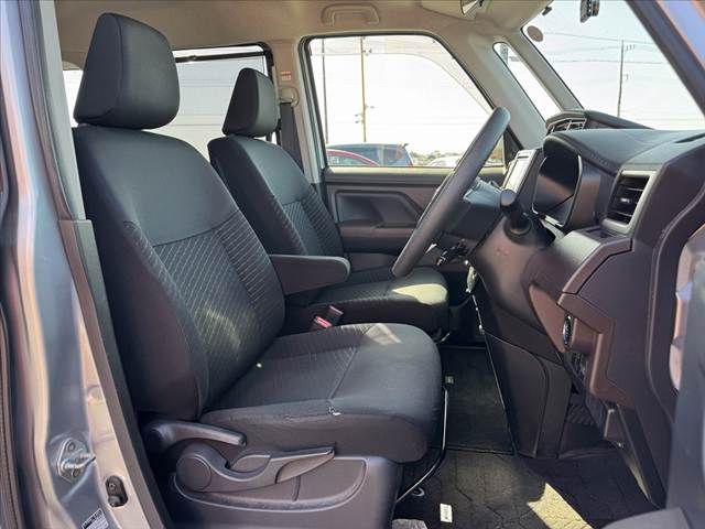 TOYOTA TANK 2017 Image 31