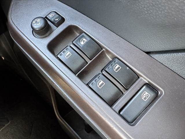 TOYOTA TANK 2017 Image 31