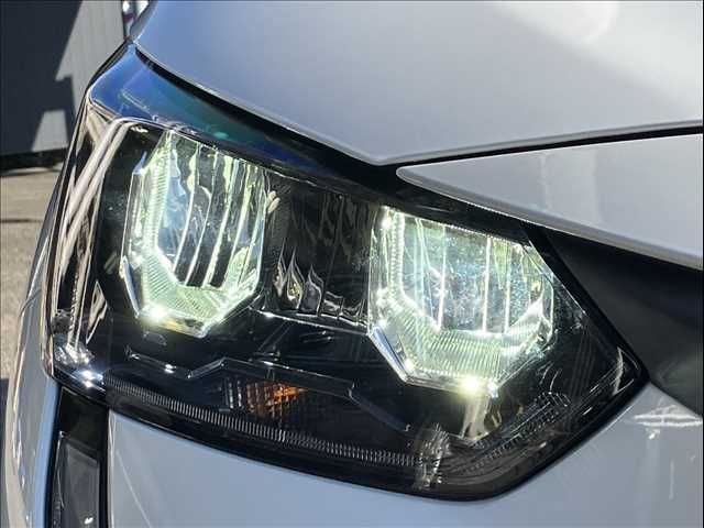 PEUGEOT 208 2021 Image 31
