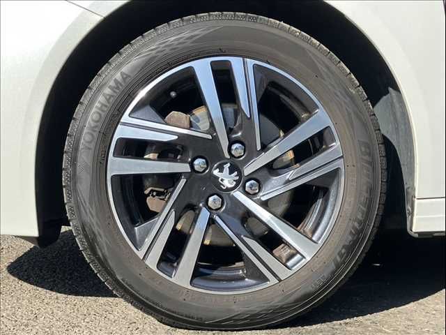 PEUGEOT 208 2021 Image 31