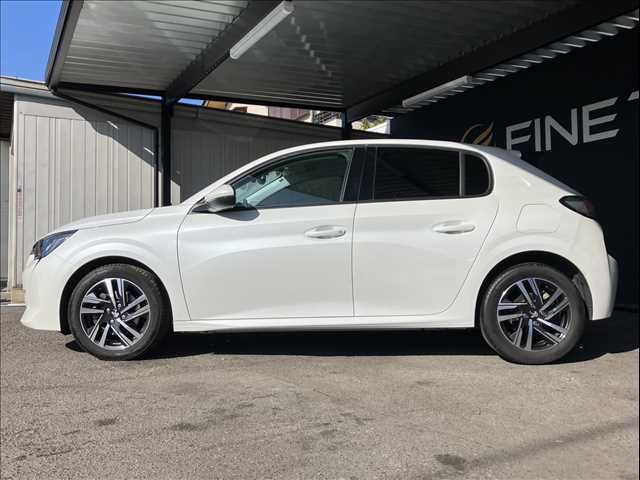 PEUGEOT 208 2021 Image 31