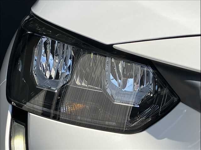 PEUGEOT 208 2021 Image 31
