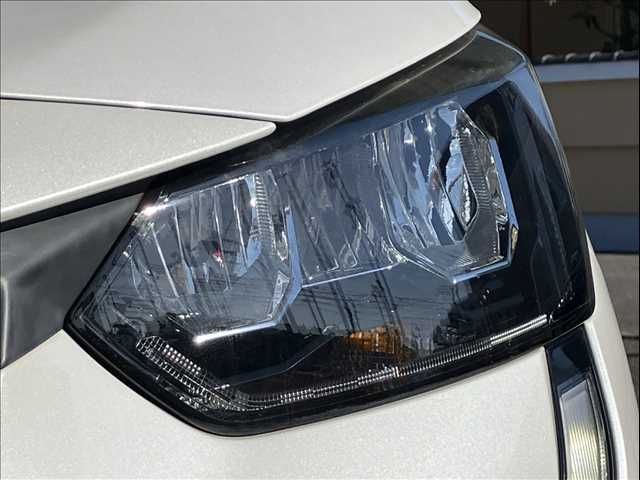 PEUGEOT 208 2021 Image 31