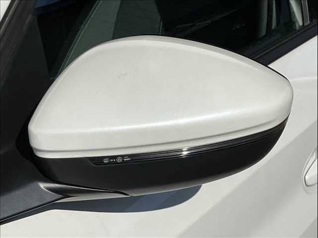 PEUGEOT 208 2021 Image 31