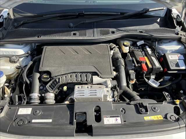 PEUGEOT 208 2021 Image 31