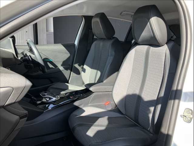 PEUGEOT 208 2021 Image 31