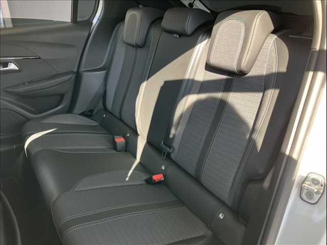 PEUGEOT 208 2021 Image 31