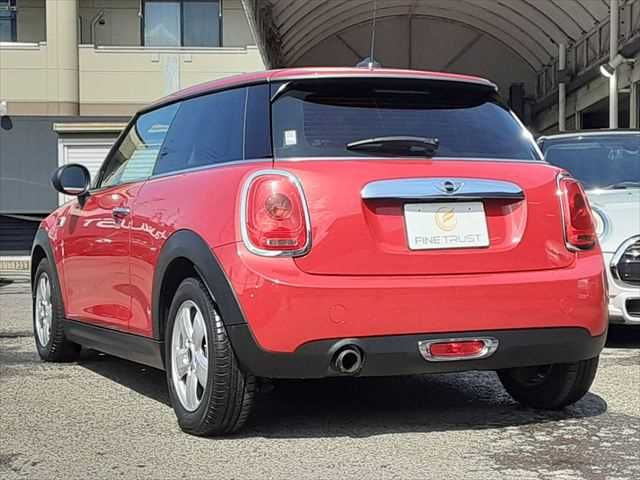 BMW MINI ONE 2015 Image 31