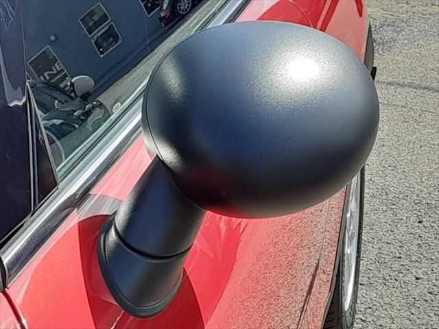 BMW MINI ONE 2015 Image 31