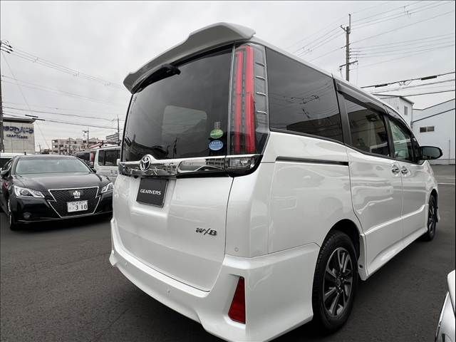 TOYOTA NOAH 2019 Image 31