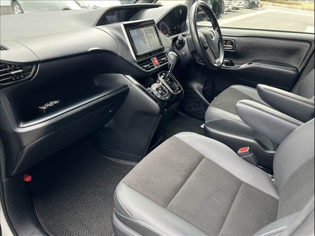 TOYOTA NOAH 2019 Image 31