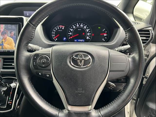 TOYOTA NOAH 2019 Image 31