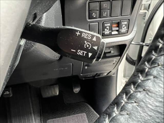 TOYOTA NOAH 2019 Image 31