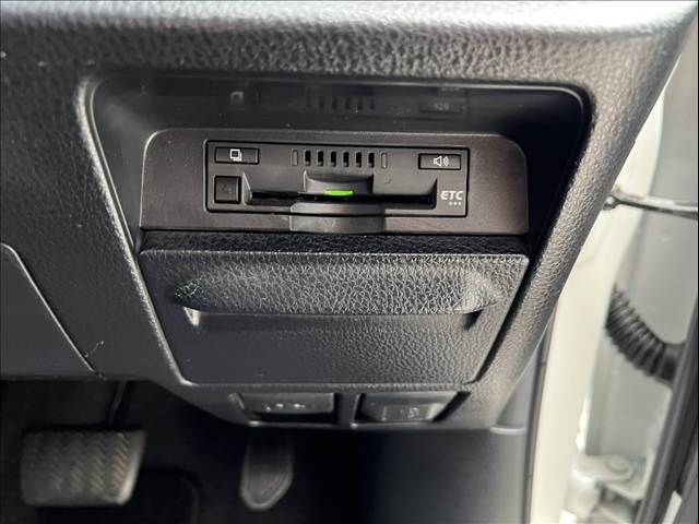 TOYOTA NOAH 2019 Image 31