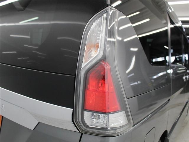 NISSAN SERENA  S-HYBRID 2018 Image 31