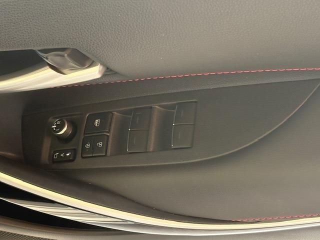 TOYOTA COROLLA SPORT 2019 Image 31