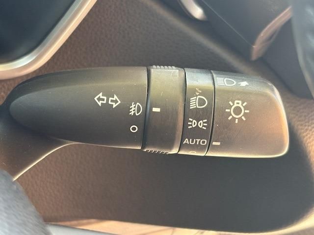 TOYOTA COROLLA SPORT 2019 Image 31