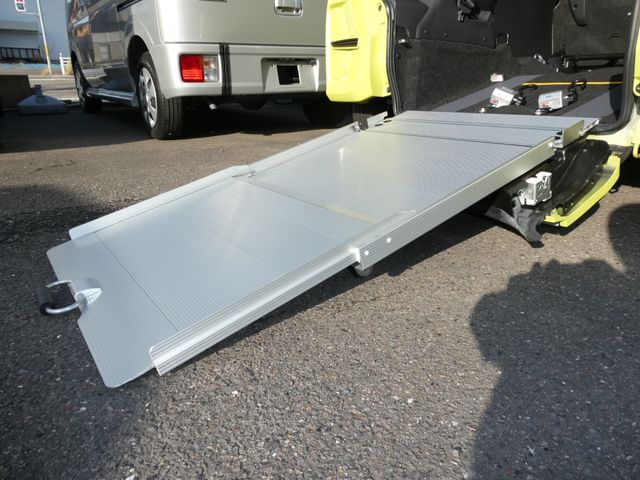 DAIHATSU TANTO 2021 Image 31