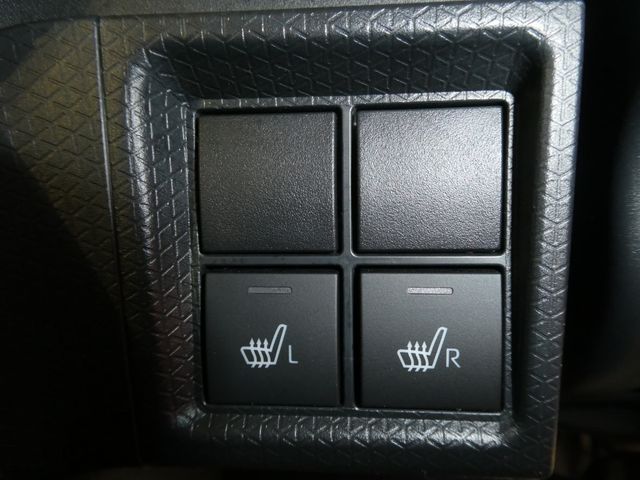 DAIHATSU TANTO 2021 Image 31