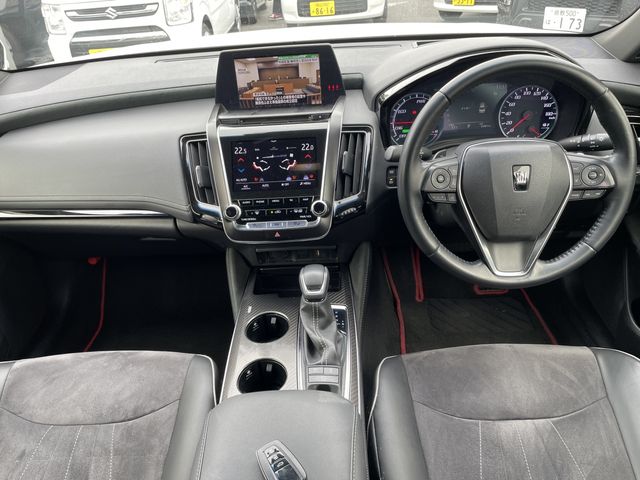 TOYOTA CROWN SEDAN HYBRID 2019 Image 31