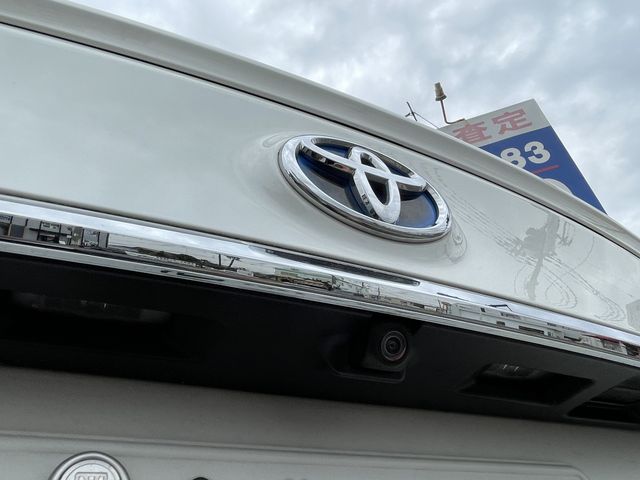 TOYOTA CROWN SEDAN HYBRID 2019 Image 31