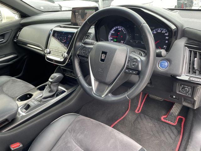 TOYOTA CROWN SEDAN HYBRID 2019 Image 31