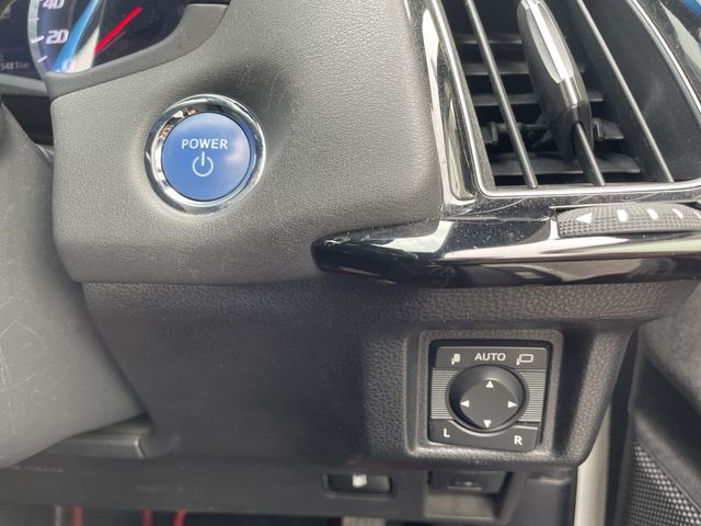 TOYOTA CROWN SEDAN HYBRID 2019 Image 31