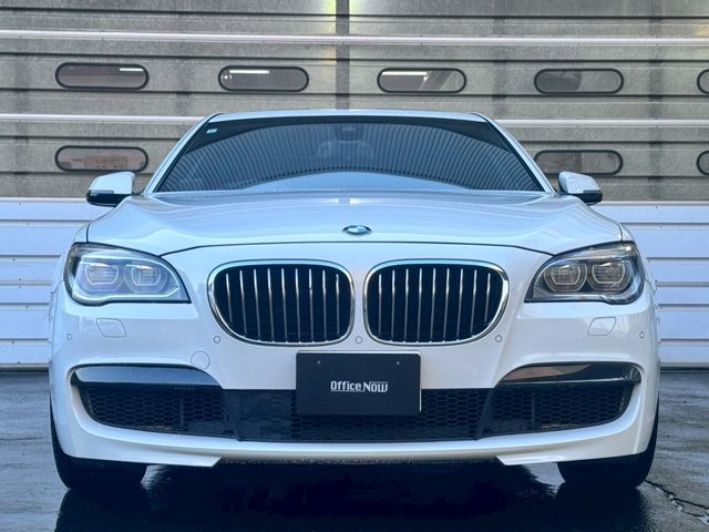 BMW 7SERIES 2013 Image 31