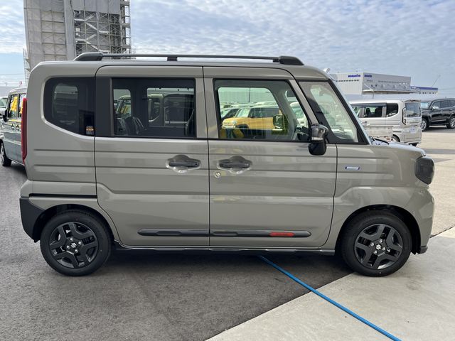 SUZUKI SPACIA GEAR 2024 Image 31