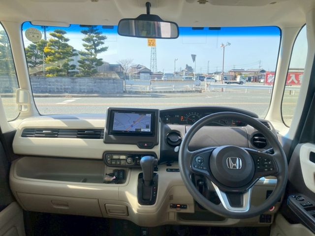 HONDA N BOX 2018 Image 31