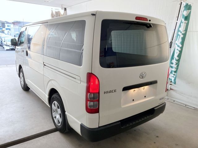 TOYOTA HIACE VAN 1.25T 2WD 2020 Image 31