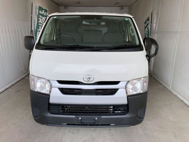 TOYOTA HIACE VAN 1.25T 2WD 2020 Image 31