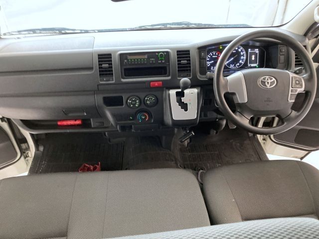 TOYOTA HIACE VAN 1.25T 2WD 2020 Image 31