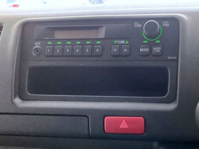 TOYOTA HIACE VAN 1.25T 2WD 2020 Image 31