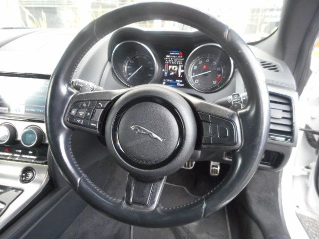 JAGUAR F TYPE COUPE 2015 Image 31