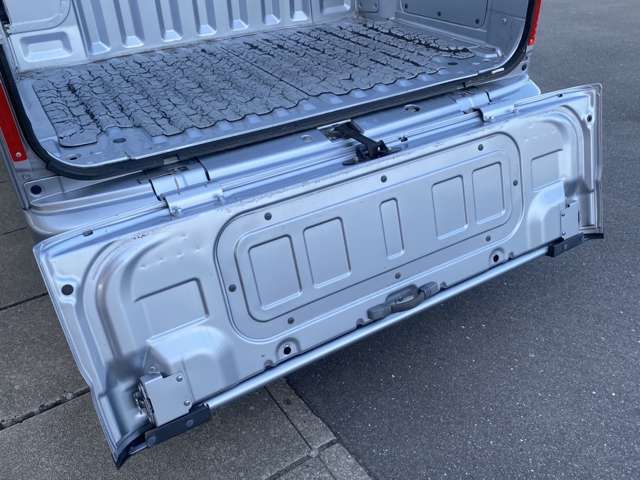 DAIHATSU HIJET DECKVAN 4WD 2014 Image 31