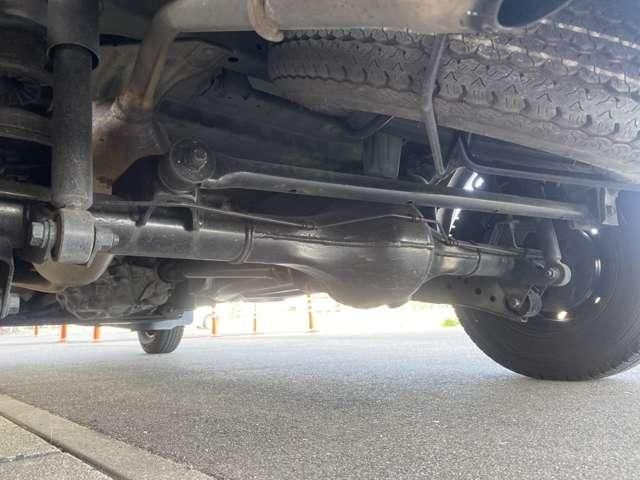 DAIHATSU HIJET DECKVAN 4WD 2014 Image 31