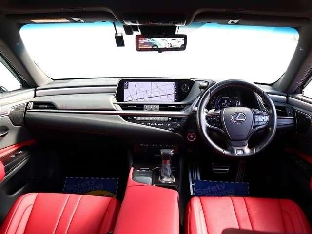 TOYOTA LEXUS ES300H 2019 Image 31