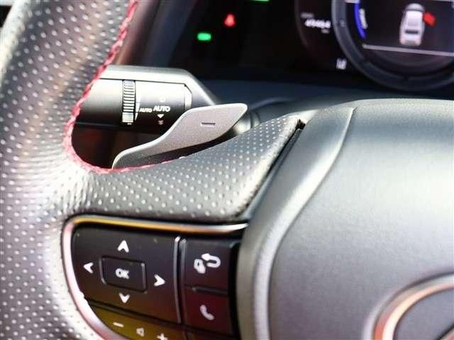 TOYOTA LEXUS ES300H 2019 Image 31